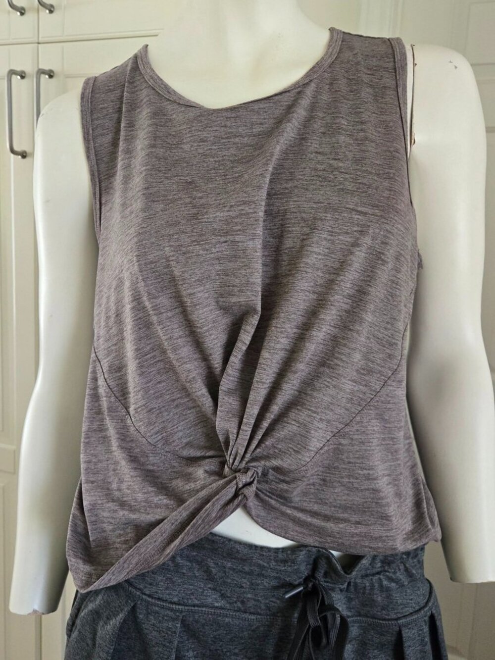 90degree wide sports style tank top